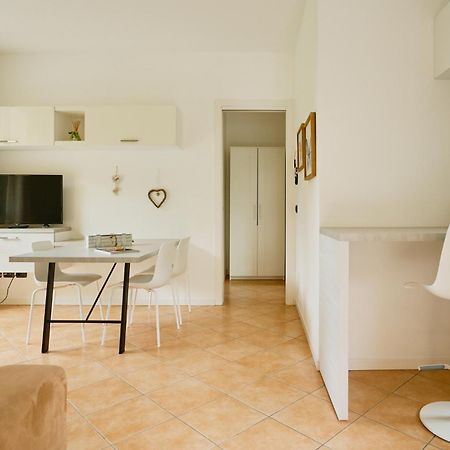 Residence Antico Torchio Dervio Exteriör bild